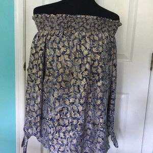 Stunning Michael Kors off the shoulder top